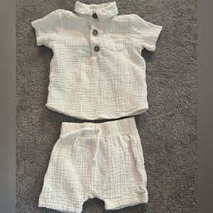 Carter's Cream Textured Baby Set